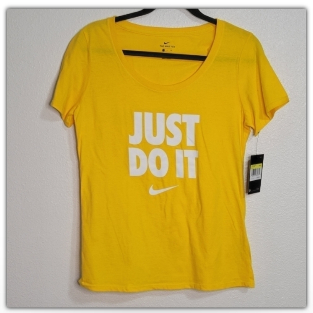 NWT Nike swoosh Just do it shirt size small